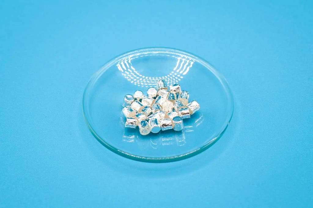 Pressed silver capsules for solid samples 3.3 x 5 mm, V = 0.03 ml