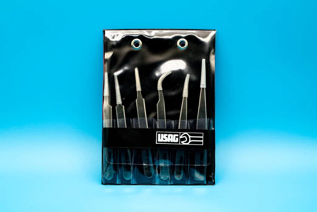 Set of 6 tweezer, stainless steel, acid-resistent and anti-magnetic