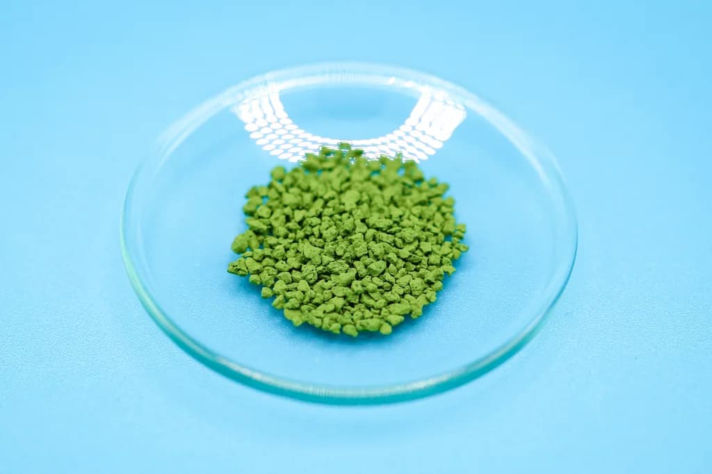 Chrom (III) oxid, 8-30 mesh, 50 g